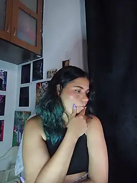 Snapshot of gigiqueen_18 chatting on 12, 6, 2026 gigiqueen 18 online show from 12, 6, 2026