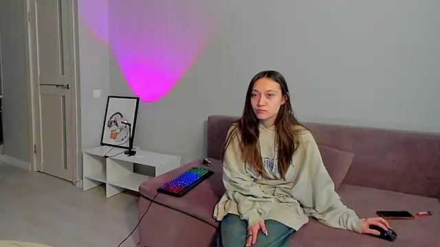 Snapshot of EllaSky_xoxo chatting on 28, 1, 2025 EllaSky xoxo online show from 28, 1, 2025