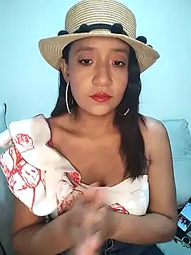 Snapshot of cami_victoria chatting on 13, 2, 2025 cami victoria online show from 13, 2, 2025