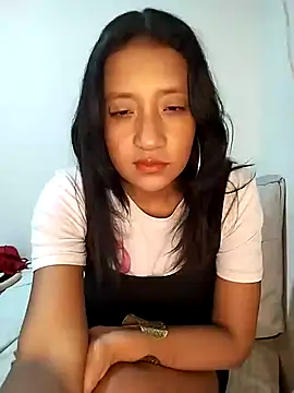 Snapshot of cami_victoria chatting on 19, 3, 2025 cami victoria online show from 19, 3, 2025