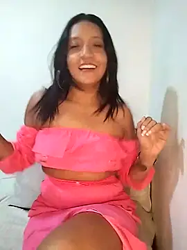 Snapshot of cami_victoria chatting on 21, 3, 2025 cami victoria online show from 21, 3, 2025