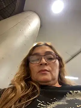 AntonellaAlondra4 online show from 2, 2, 2025