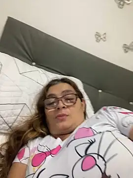 AntonellaAlondra4 online show from 21, 2, 2025