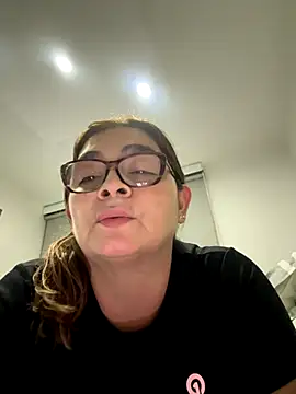 AntonellaAlondra4 online show from 30, 11, 2025