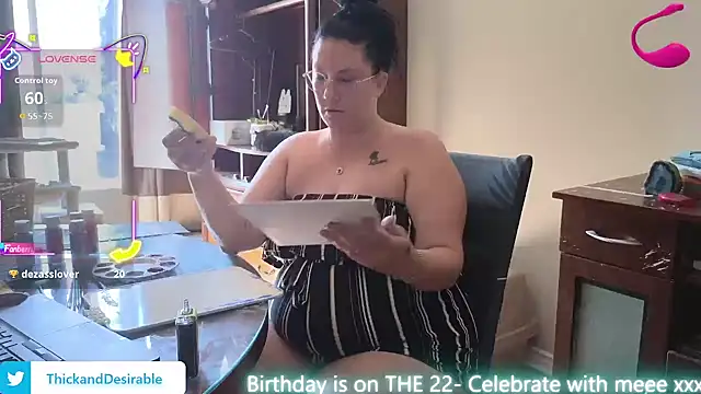 ThickGirlsDoItBetter online show from 17, 9, 2025