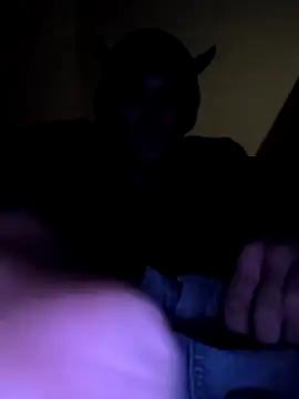 Snapshot of potholder420 chatting on 11, 10, 2025 potholder420 online show from 11, 10, 2025