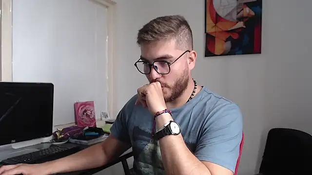 Snapshot of Dylanwish chatting on 8, 2, 2025 Dylanwish online show from 8, 2, 2025