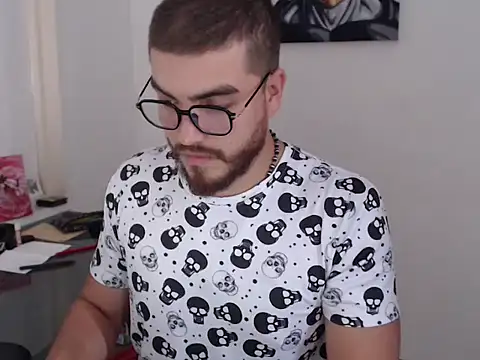 Snapshot of Dylanwish chatting on 22, 10, 2025 Dylanwish online show from 22, 10, 2025