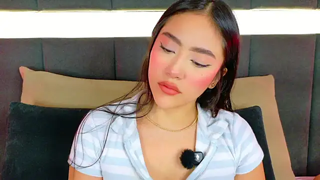 nicolle pierce online show from 28, 10, 2025