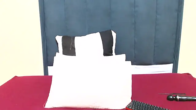 kittykhloe22 online show from 13, 3, 2025