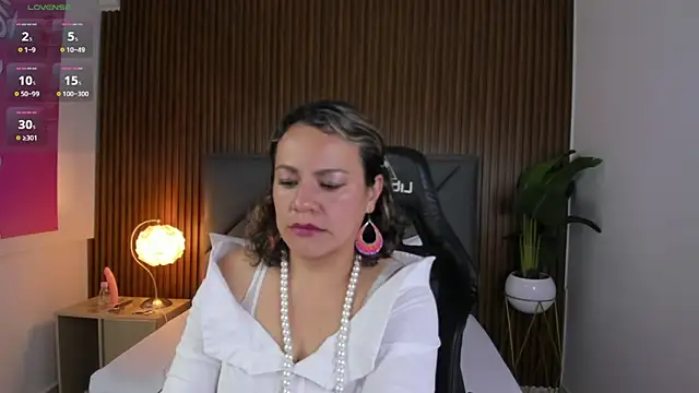 Snapshot of gipsela_gomez chatting on 7, 1, 2025 gipsela gomez online show from 7, 1, 2025