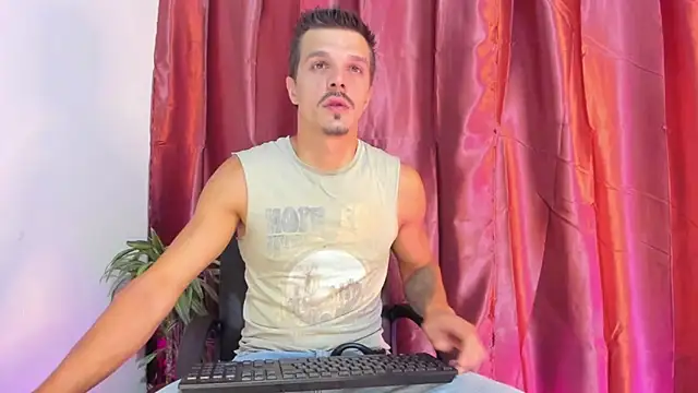 Snapshot of DonyBrown chatting on 18, 9, 2025 DonyBrown online show from 18, 9, 2025