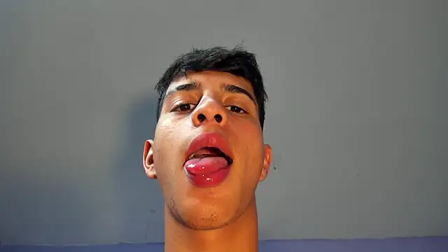 Snapshot of Tyler_Rodriguez chatting on 26, 2, 2025 Tyler Rodriguez online show from 26, 2, 2025