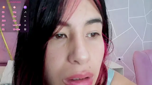 Snapshot of Nina_Harper chatting on 12, 12, 2024 Nina Harper online show from 12, 12, 2024