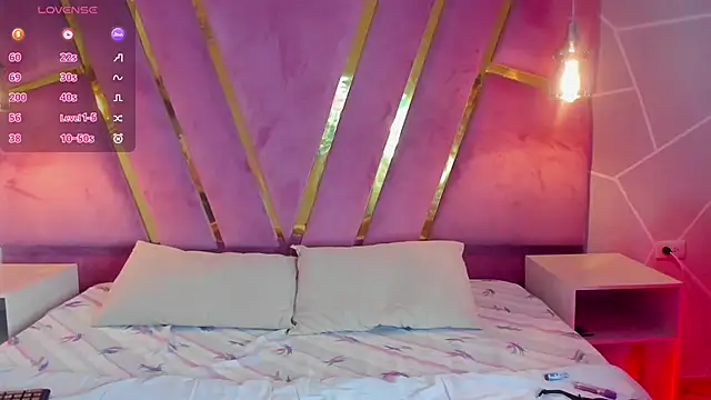 Snapshot of Nina_Harper chatting on 13, 12, 2024 Nina Harper online show from 13, 12, 2024