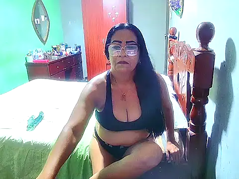 Snapshot of rosi_pamela chatting on 5, 12, 2024 rosi pamela online show from 5, 12, 2024