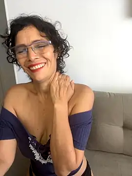 MireyaTorresGu online show from 15, 11, 2025