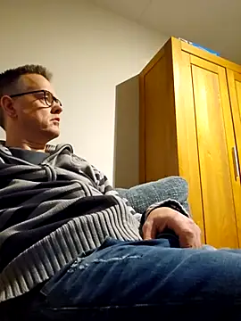 Hectorthyssen1 online show from 29, 11, 2025