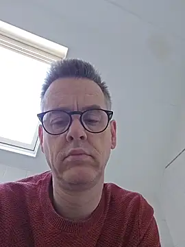 Snapshot of Hectorthyssen1 chatting on 1, 3, 2026 Hectorthyssen1 online show from 1, 3, 2026