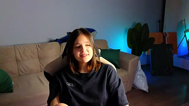 Snapshot of Leela_sun chatting on 21, 2, 2025 Leela sun online show from 21, 2, 2025