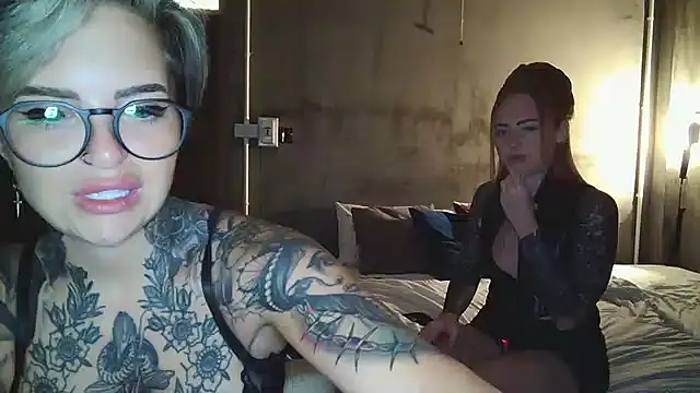 Snapshot of Alexandersonxo chatting on 8, 2, 2025 Alexandersonxo online show from 8, 2, 2025