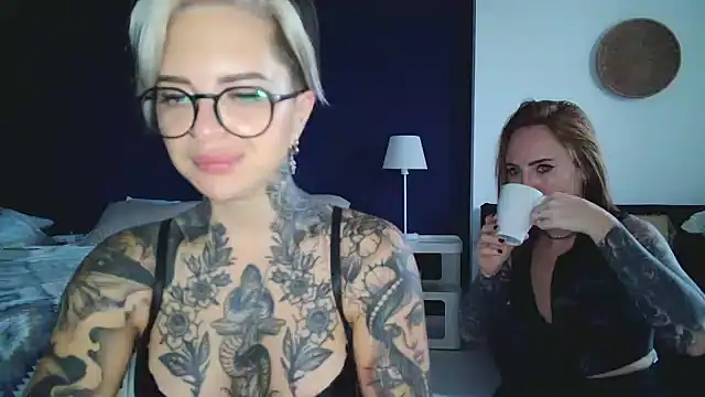 Snapshot of Alexandersonxo chatting on 4, 3, 2025 Alexandersonxo online show from 4, 3, 2025