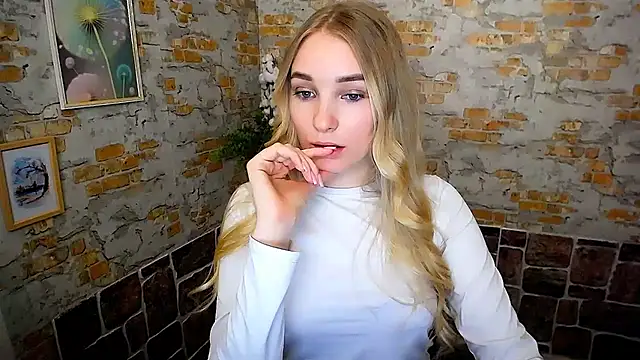 Queen ofLove online show from 18, 2, 2025