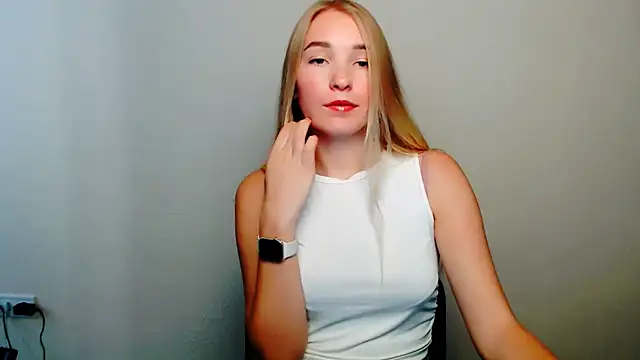 Queen ofLove online show from 10, 10, 2025