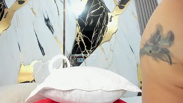 sophiee evanss  online show from 21, 2, 2025