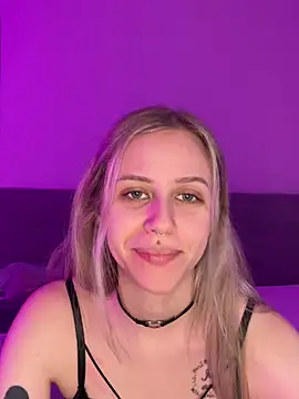 lunawolf21 online show from 19, 1, 2025