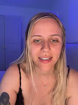 lunawolf21 online show from 16, 7, 2026