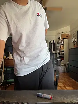 Snapshot of TacosSenpai chatting on 8, 10, 2025 TacosSenpai online show from 8, 10, 2025