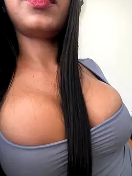 Snapshot of Lolitacooper chatting on 12, 10, 2025 Lolitacooper online show from 12, 10, 2025