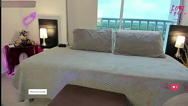 Snapshot of AndreaVelasco chatting on 24, 4, 2026 AndreaVelasco online show from 24, 4, 2026