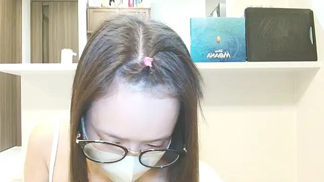 Snapshot of _hina_chan_ chatting on 12, 11, 2025 hina chan online show from 12, 11, 2025