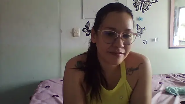 luxandracon23 online show from 22, 2, 2025