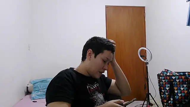 Snapshot of luxandracon23 chatting on 18, 1, 2026 luxandracon23 online show from 18, 1, 2026