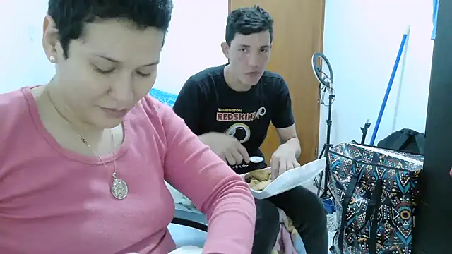 Snapshot of luxandracon23 chatting on 31, 1, 2026 luxandracon23 online show from 31, 1, 2026