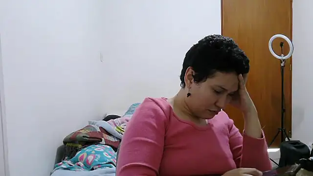 Snapshot of luxandracon23 chatting on 13, 2, 2026 luxandracon23 online show from 13, 2, 2026