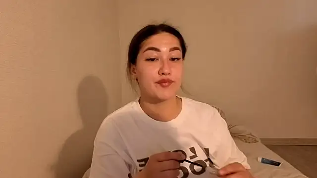 Aria Blisss online show from 28, 5, 2026