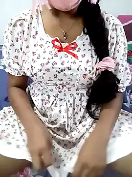 Snapshot of Thinaya chatting on 13, 1, 2025 Thinaya online show from 13, 1, 2025