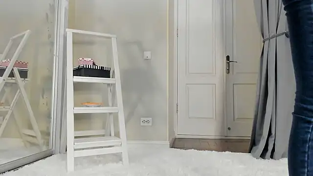 Baby Jewel online show from 2, 3, 2025