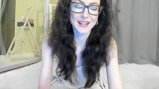 Baby Jewel online show from 4, 10, 2025