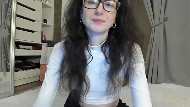 Baby Jewel online show from 6, 11, 2025