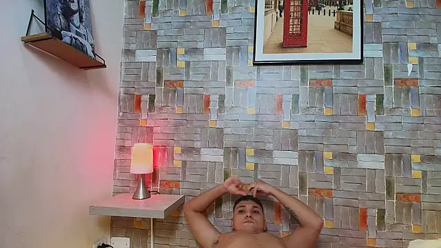 couple lovelyds online show from 22, 12, 2025