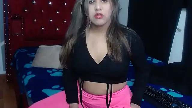 Snapshot of stephanieross202cl chatting on 4, 3, 2025 stephanieross202cl online show from 4, 3, 2025