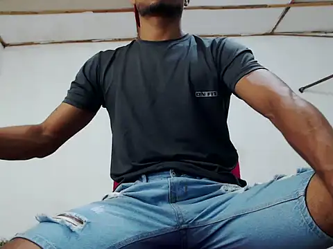 Snapshot of fernandez_latinblackk chatting on 4, 1, 2025 fernandez latinblackk online show from 4, 1, 2025