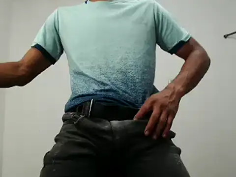 Snapshot of fernandez_latinblackk chatting on 9, 1, 2025 fernandez latinblackk online show from 9, 1, 2025