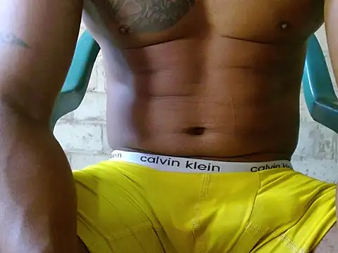 Snapshot of fernandez_latinblackk chatting on 13, 9, 2025 fernandez latinblackk online show from 13, 9, 2025