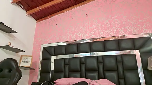 Sofia martiin online show from 1, 11, 2025